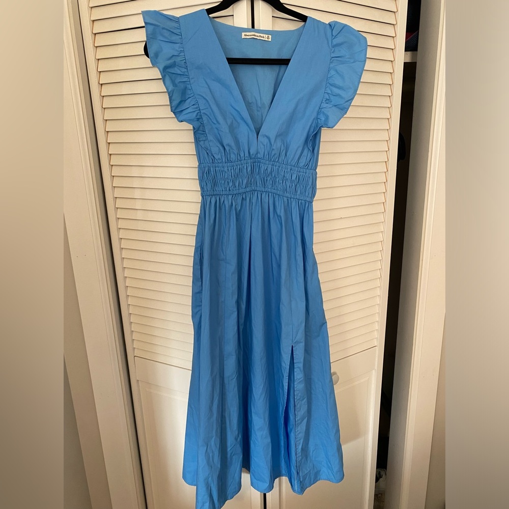 Blue Abercrombie flutter sleeve midi dress, size XS